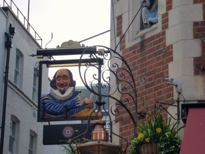 Photo by Pierre André (https://commons.wikimedia.org/wiki/Commons:GNU_Free_Documentation_License,_version_1.2). No changes made.