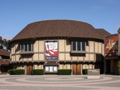 Photo by Bernard Gagnon (https://en.wikipedia.org/wiki/GNU_Free_Documentation_License). No changes made.